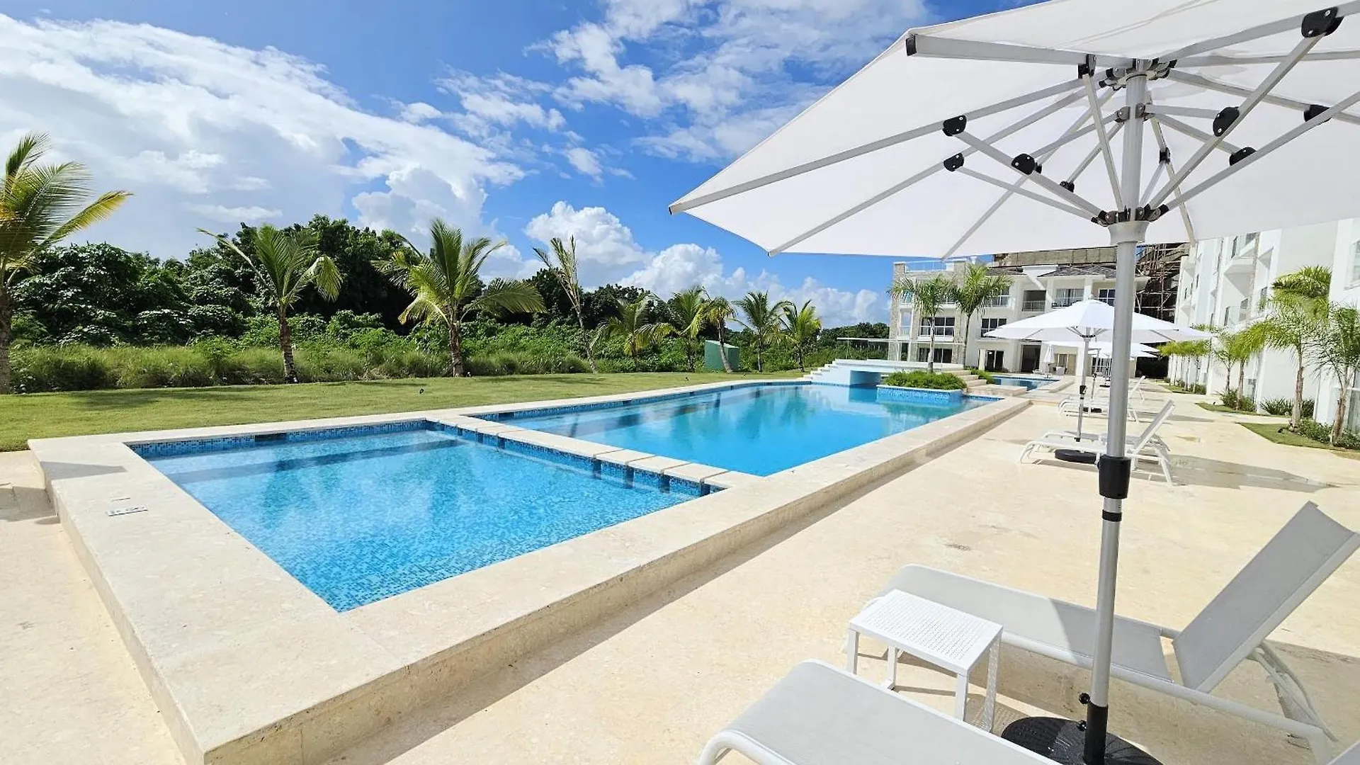 Relaxing 2Bdr Condo Overlooking Hard Rock Golf 蓬塔卡纳
